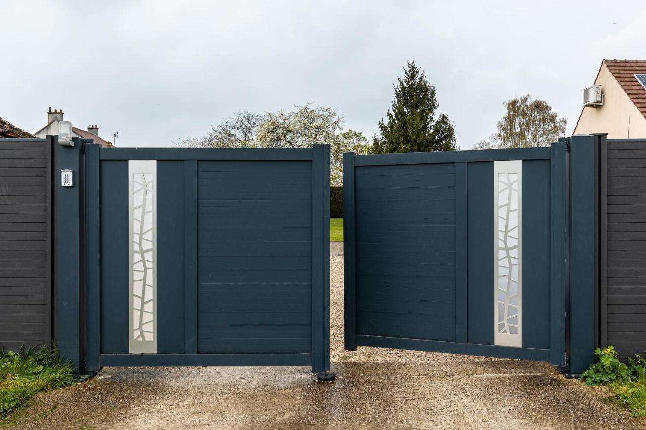 Suite L'Echappee: Romantic Spa Retreat with Private Sauna Pezarches Exterior photo